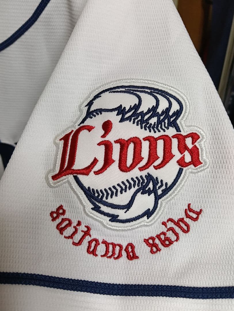 【美品】マジェスティック製 西武ライオンズ 菊池雄星 刺繍タイプユニフォーム M