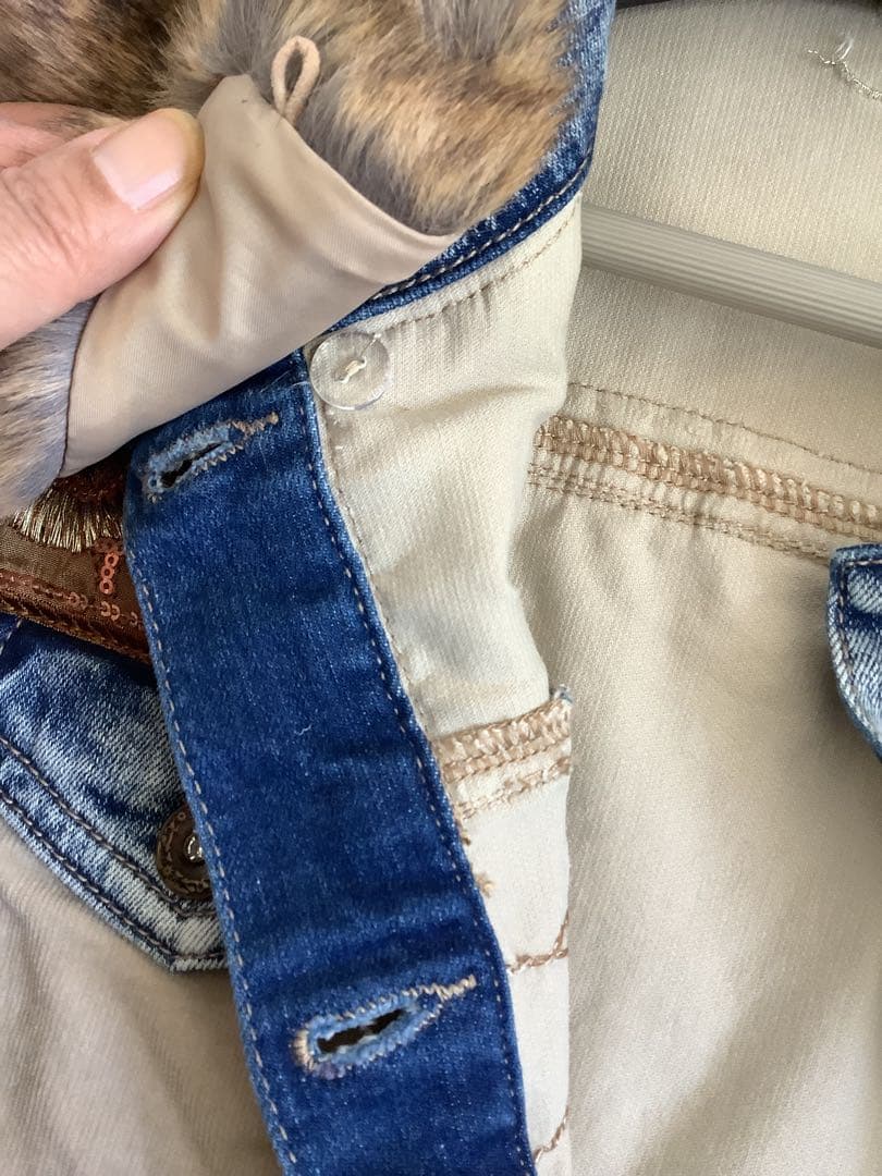 美品未使用Desigualジャケット細畝ベージュコーデュロイxデニム（ファー付）