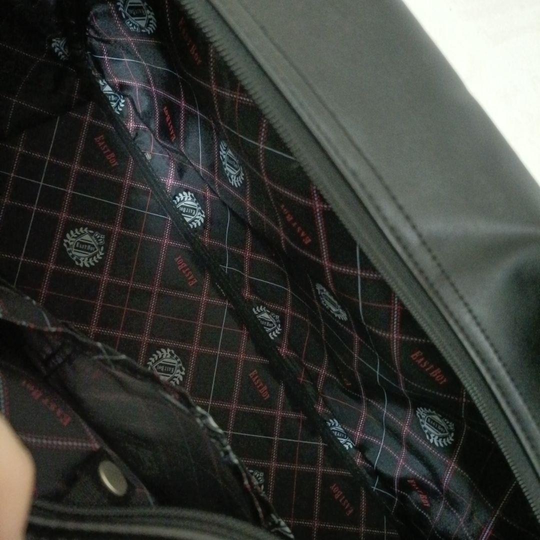 【人気】EASTBOYスクールバッグ　ブラック　赤刺繍