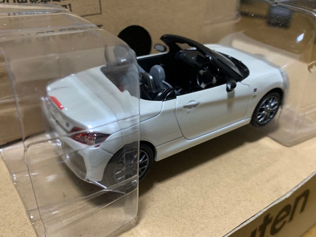 GRコペン 色見本ミニカー パールホワイト