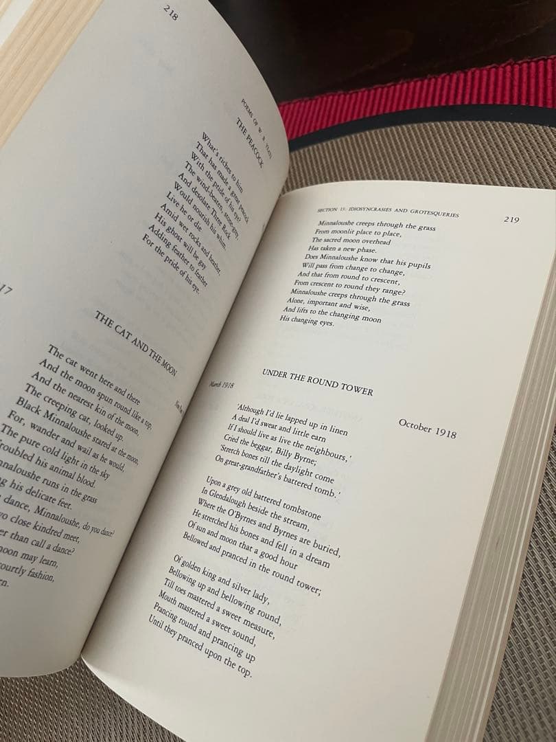 洋書 Poems of W. B. Yeats A New Selection