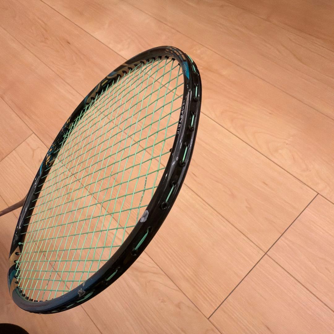 アストロクス88Spro 4UG5 バドミントンラケット　3本セット　YONEX