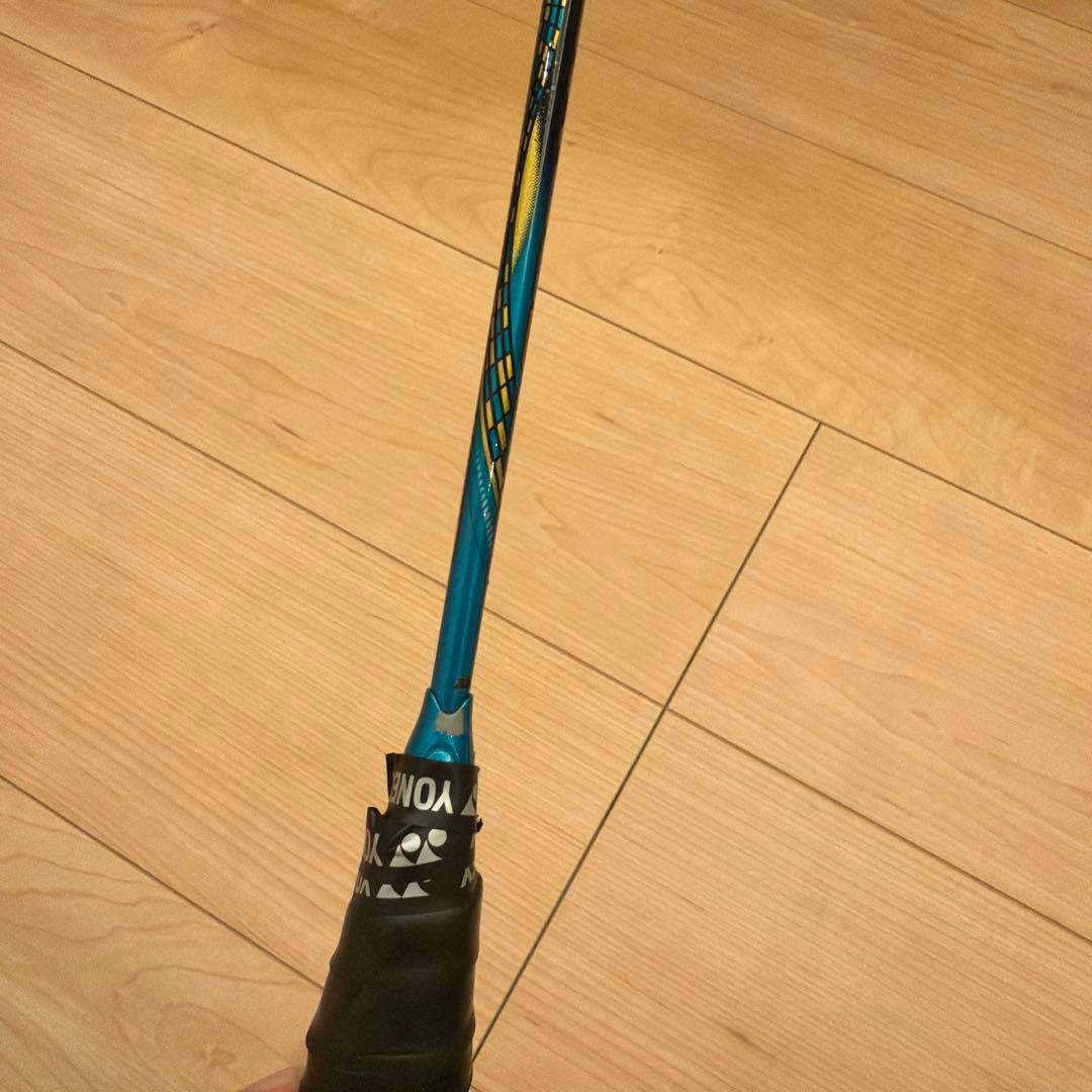 アストロクス88Spro 4UG5 バドミントンラケット　3本セット　YONEX