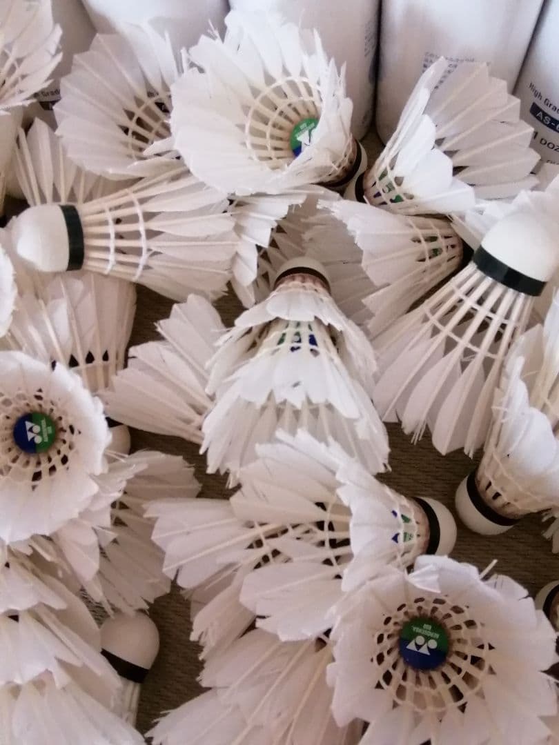 バドミントン　エアロセンサ600 ノック用　中古使用済みシャトル