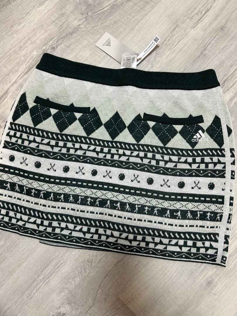 新品　Sサイズグリーン　ADIDAS GOLF ヒストリカルパターンセットアップ