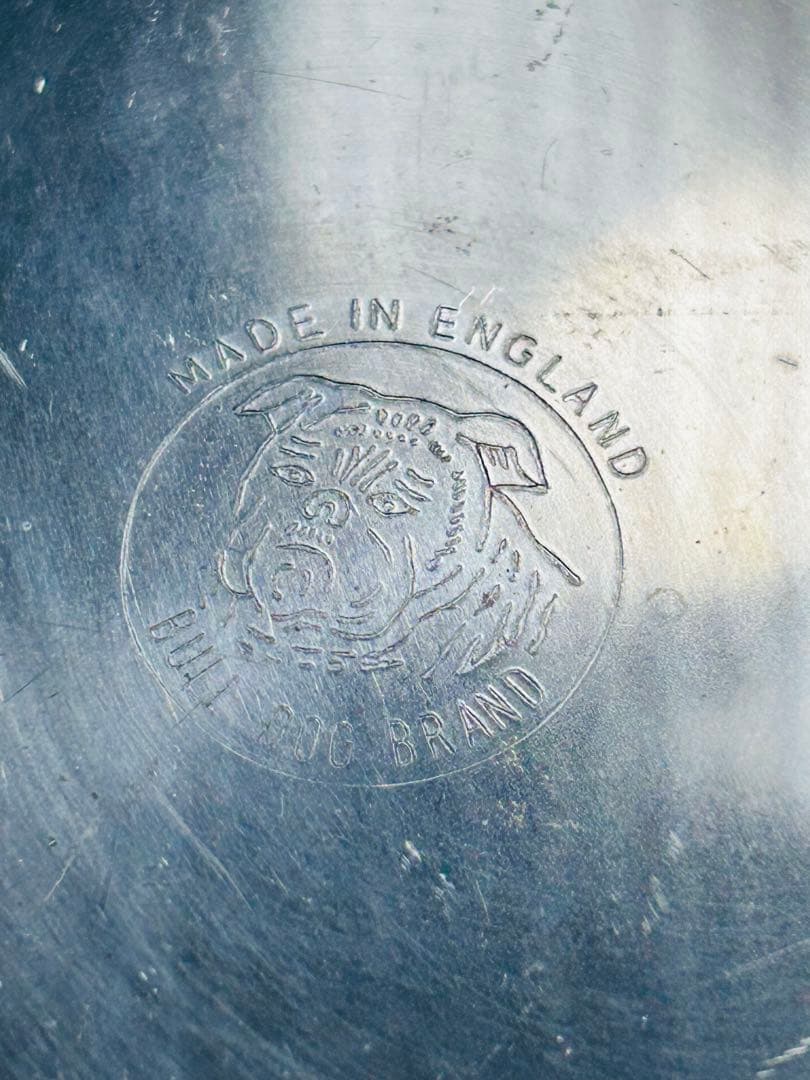 中古品　イギリスのメーカーHottonホットン社ブルドッグ　ビリー缶小型アルミ製