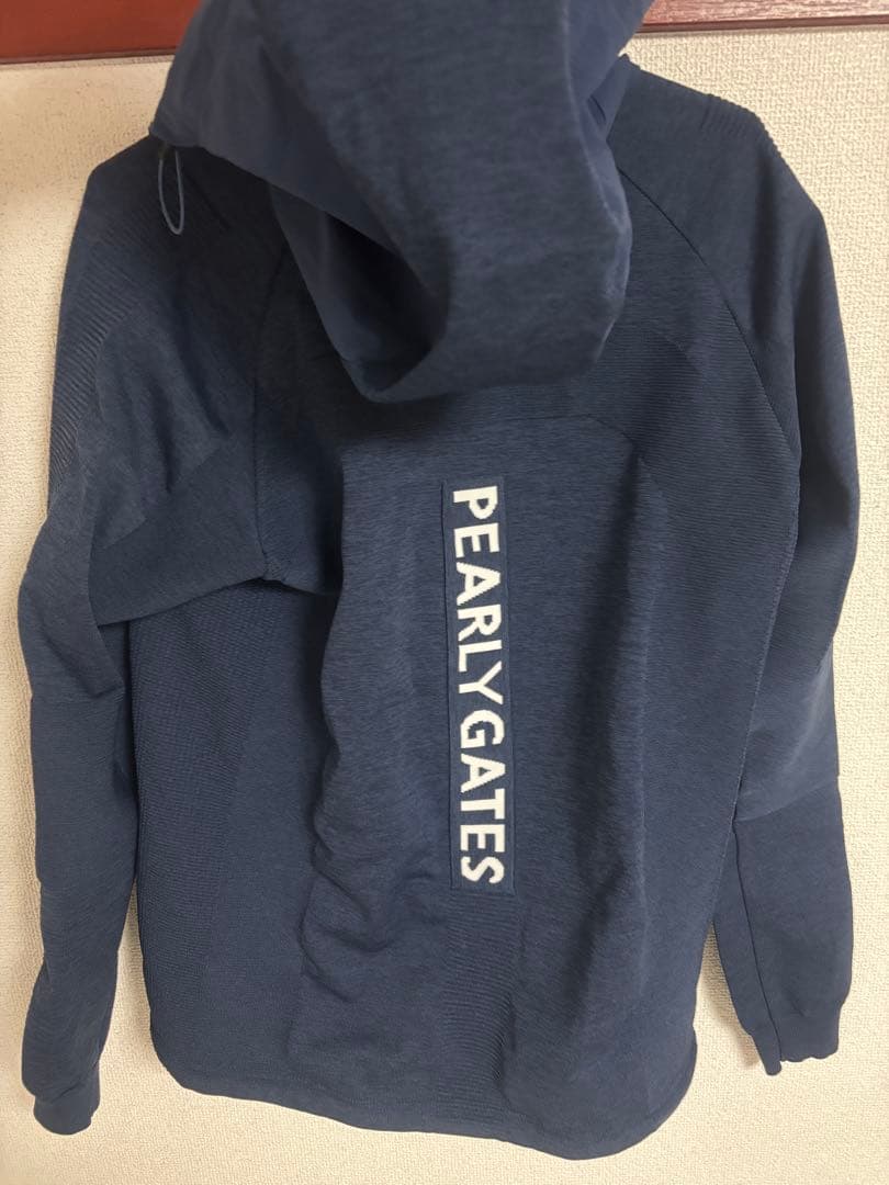 美品PEARLY GATES フード付きセットアップ