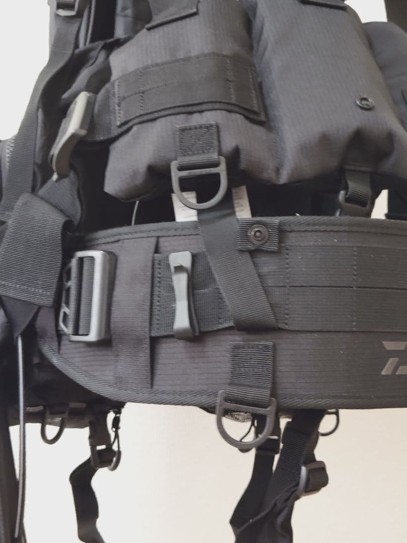 ダイワ ベンチクールゲームベストV DF-6122 フリー