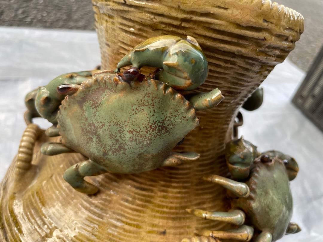 【現状品】蟹装飾 陶器花瓶 壺