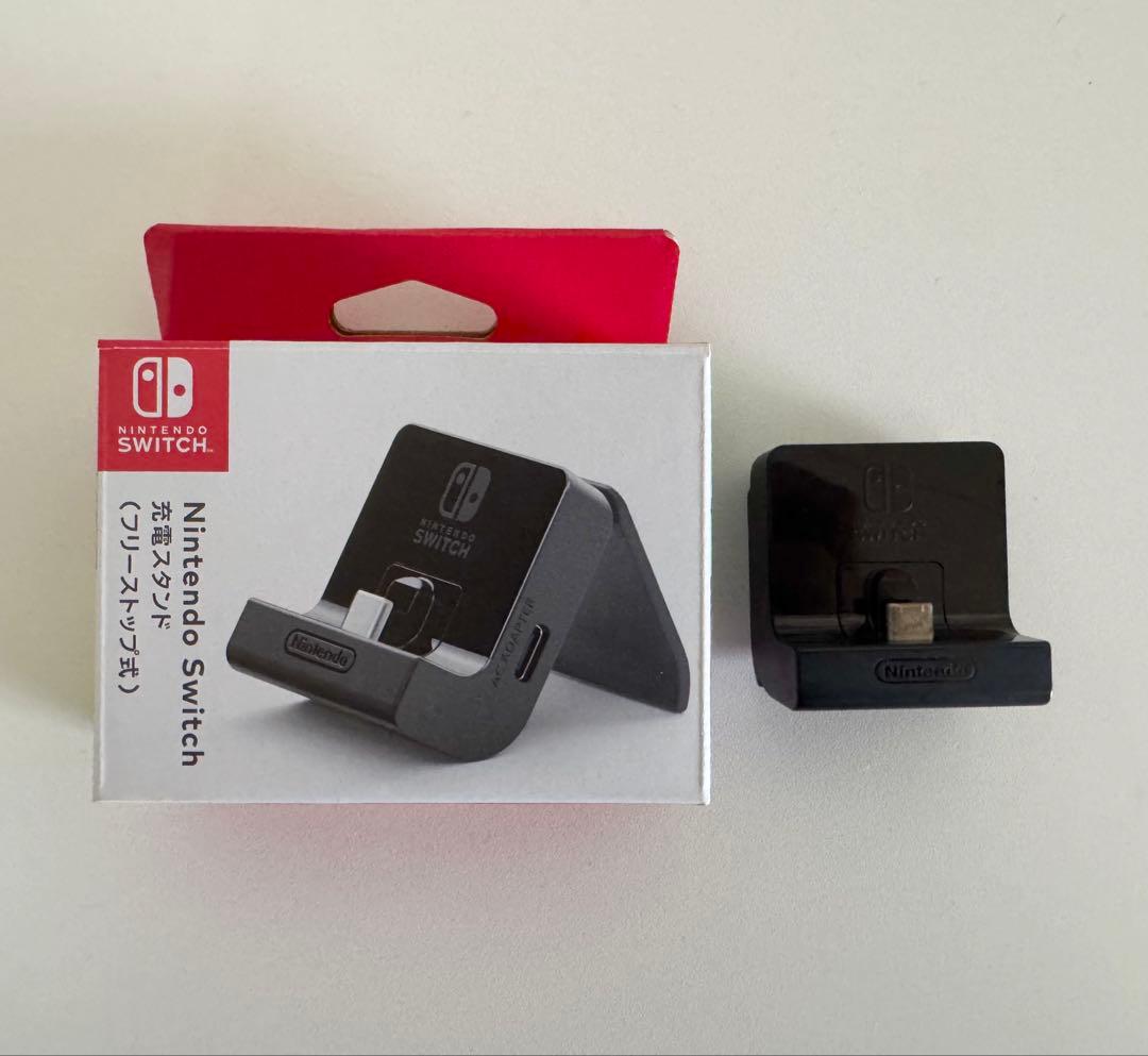 Nintendo Switch 本体 ＋ 充電スタンド、ソフトセット