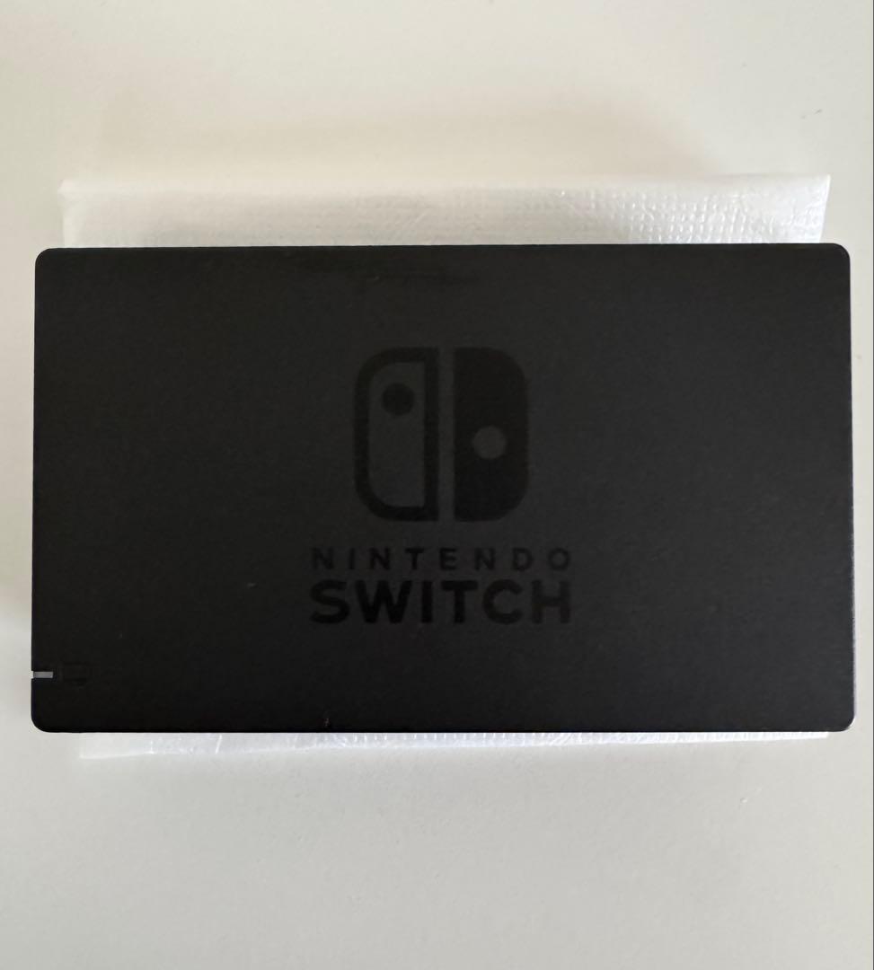 Nintendo Switch 本体 ＋ 充電スタンド、ソフトセット