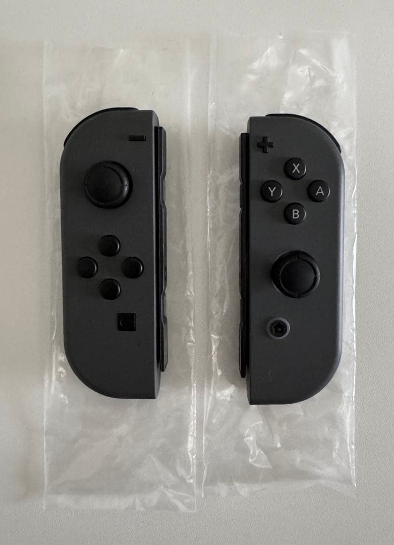 Nintendo Switch 本体 ＋ 充電スタンド、ソフトセット