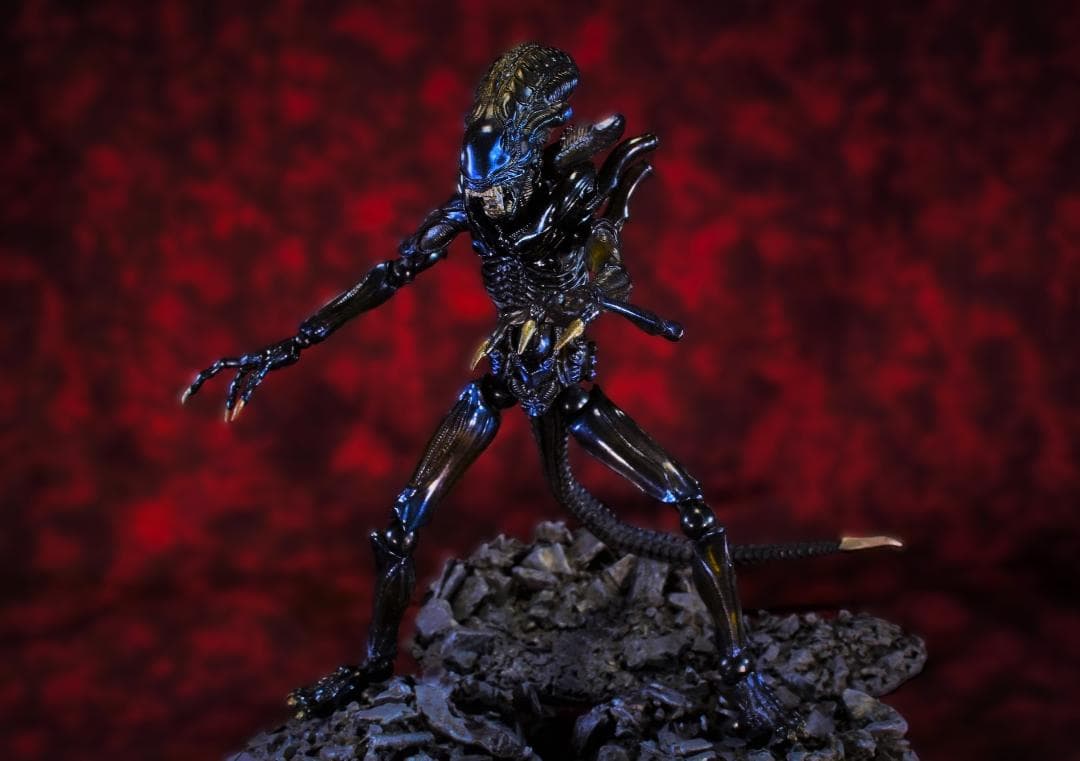 中古 リボルテック　エイリアンクィーン&ウォーリアー