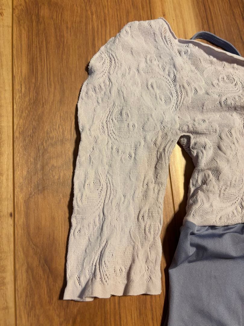 美品　チャコット ノーソーイング　ハーフスリーブ レオタード　M