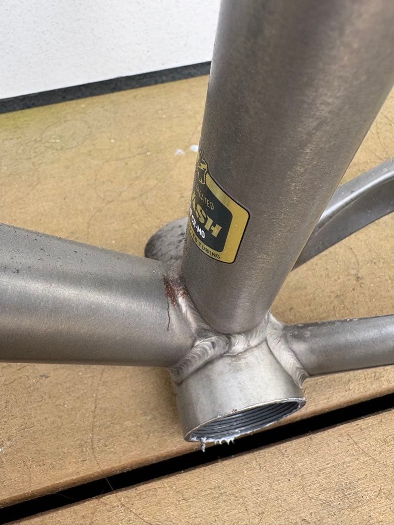 MASH スチールフレーム クリスキング付き