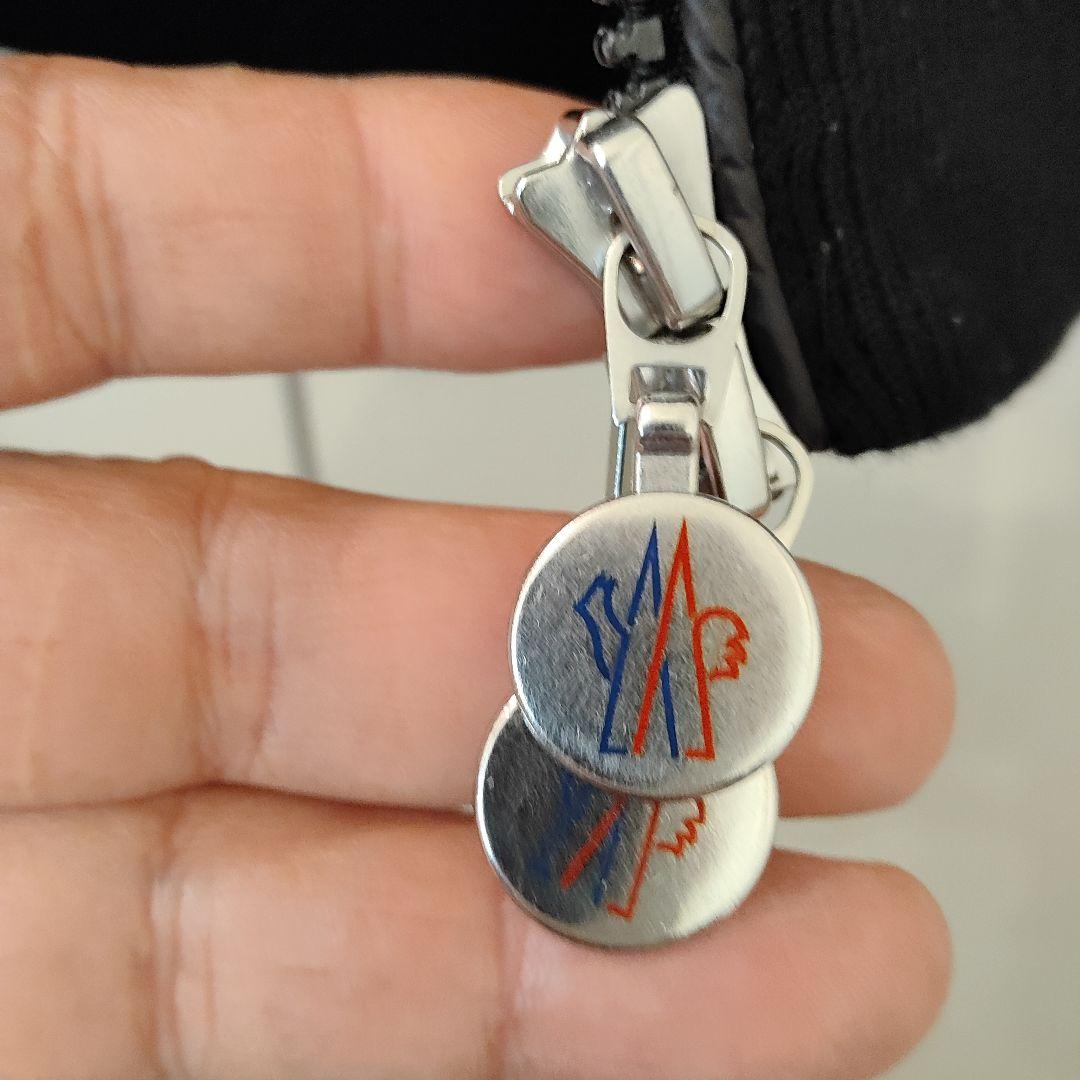 MONCLER モンブラン 黒 ダウンベスト