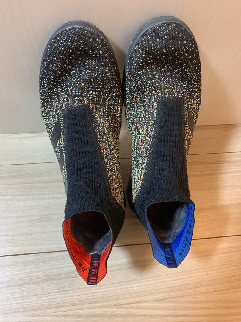 【着用感・ソール◎】【まとめ買い推奨】adidasプレデター　フットサルシューズ