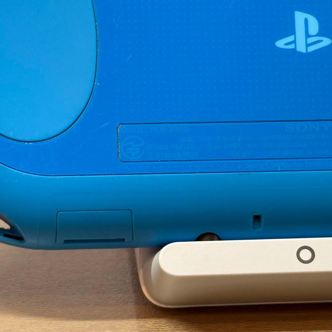 4-144 PSVITA PCH-2000 アクアブルー