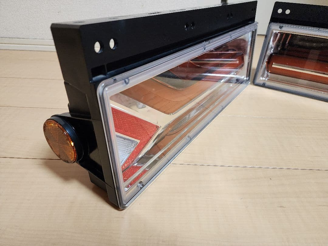 最終値下げ 小糸 KOITO 流鏑馬 テールランプ 左右セット 箱付き