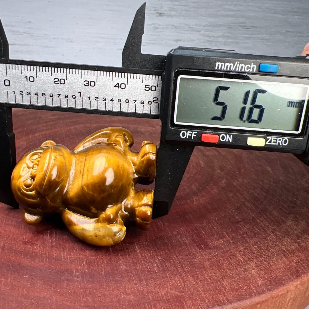 天然石　愛嬌のあるお猿くん　タイガーアイ