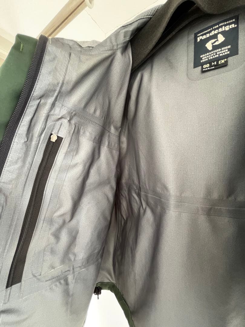 中古　結構美品　パズデザイン　ザ・パーフェクションⅢ ゴアテックスジャケット