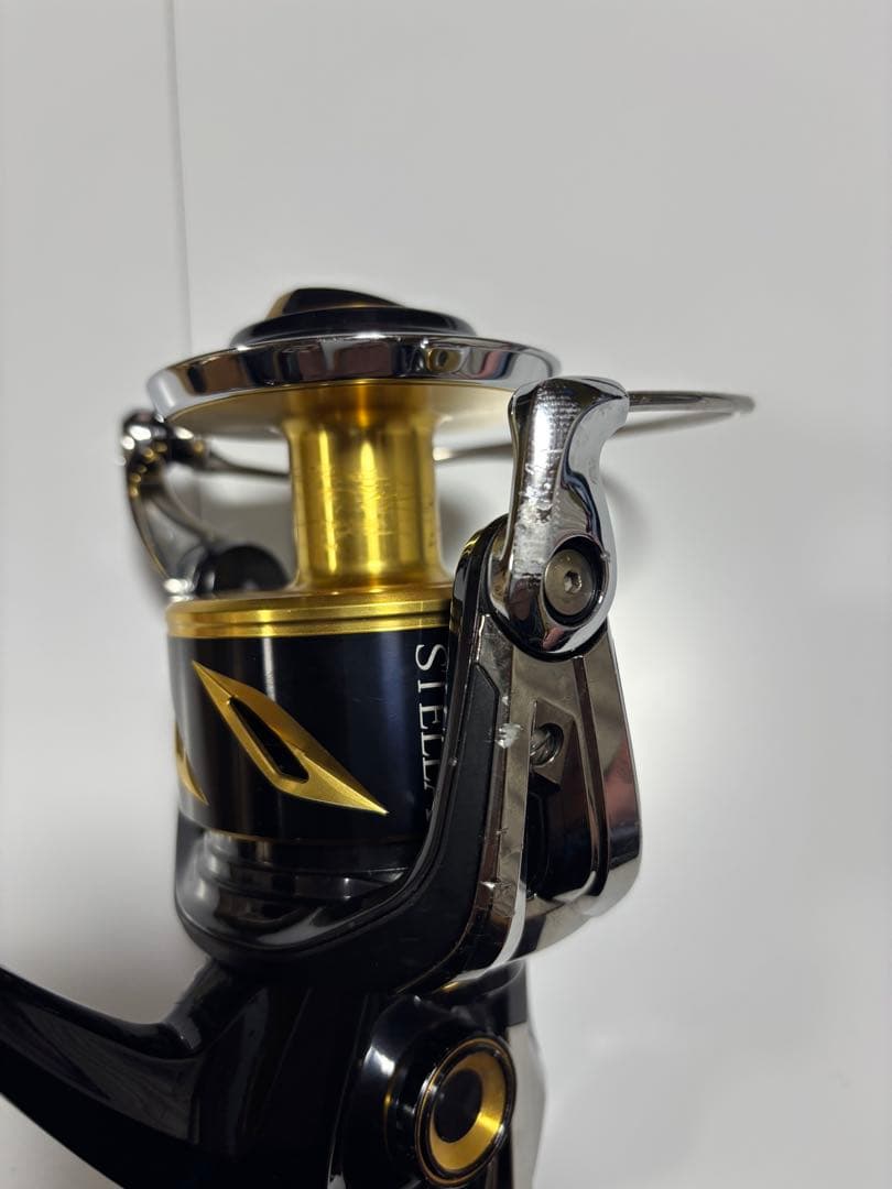 20STELLA 18000HG中古と夢屋MAXスプール20000新品