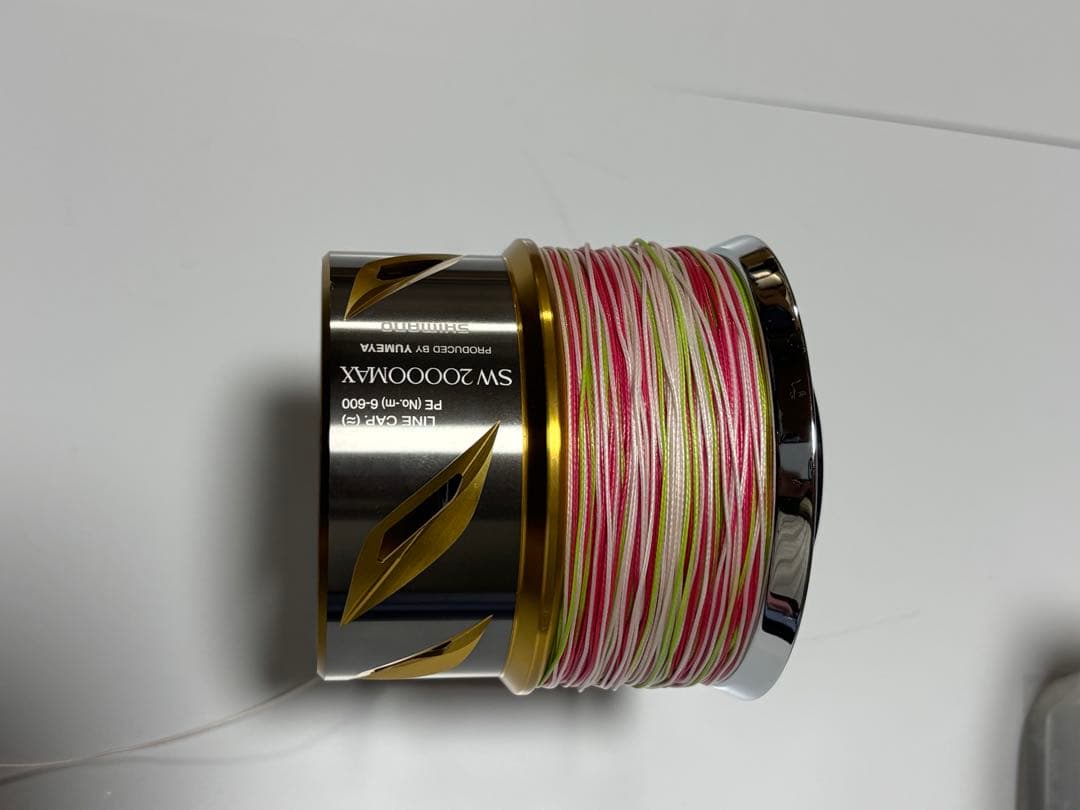 20STELLA 18000HG中古と夢屋MAXスプール20000新品