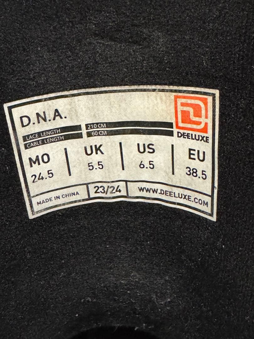 DEELUXEディーラックス　スノーボードブーツ