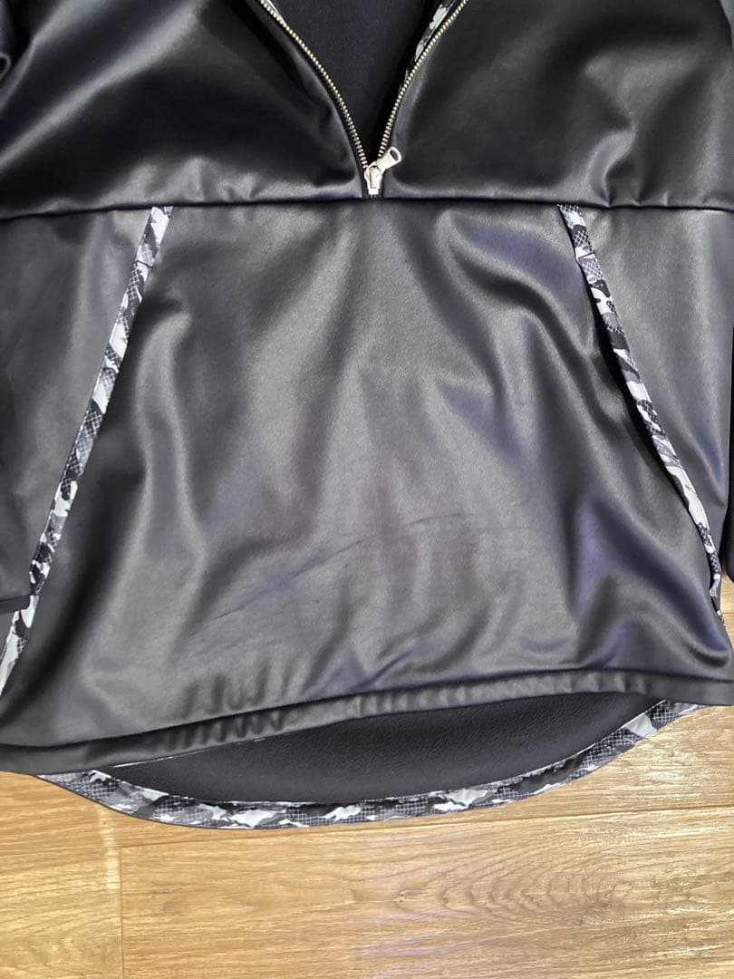 けーてん Under Armour 黒 ストレッチウェア 上下 フード付き