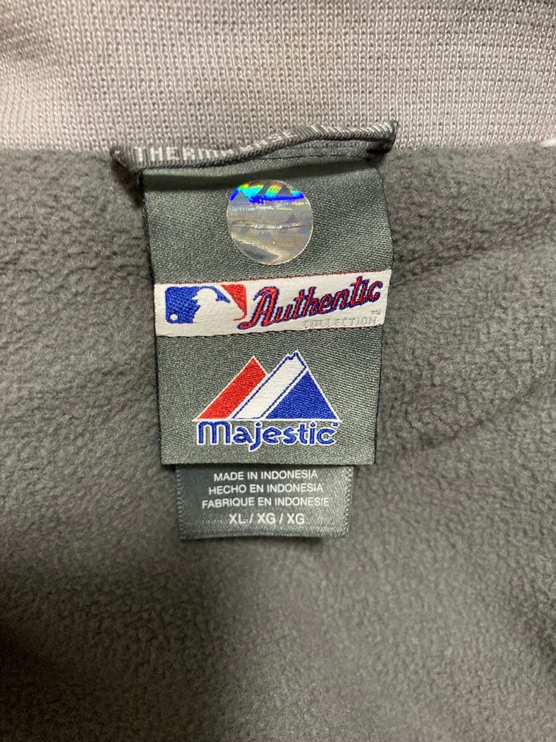 2010Majesticマリナーズ ナイロンジャケット MLB 状態良 XL