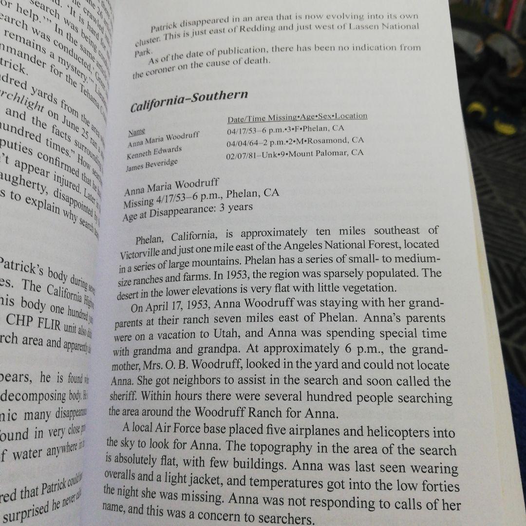 洋書 Missing 411: North America by Paulides