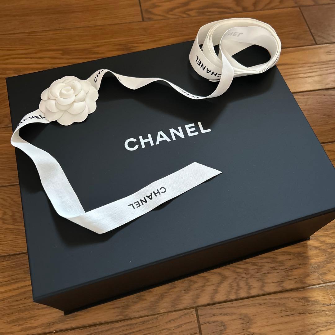 CHANEL シャネル　空箱　マグネット式　リボン