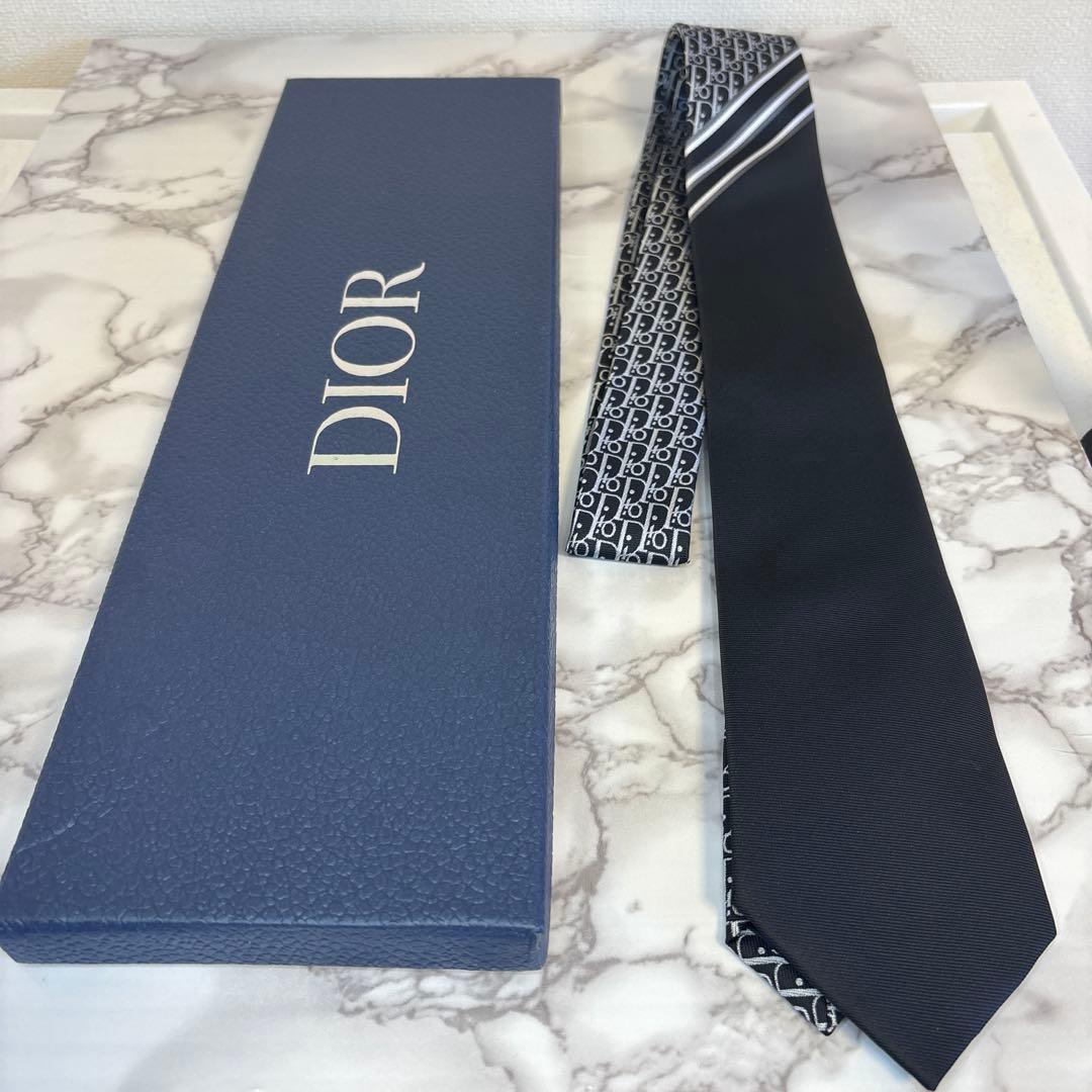 【極極美品✨】DIOR ネクタイ　ブラック　黒色　オブリーク柄　　シルバー　銀色