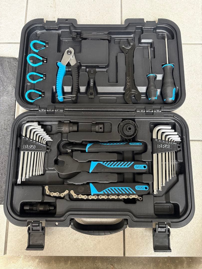 シマノPRO 多機能工具セット ハードケース付き 自転車用工具