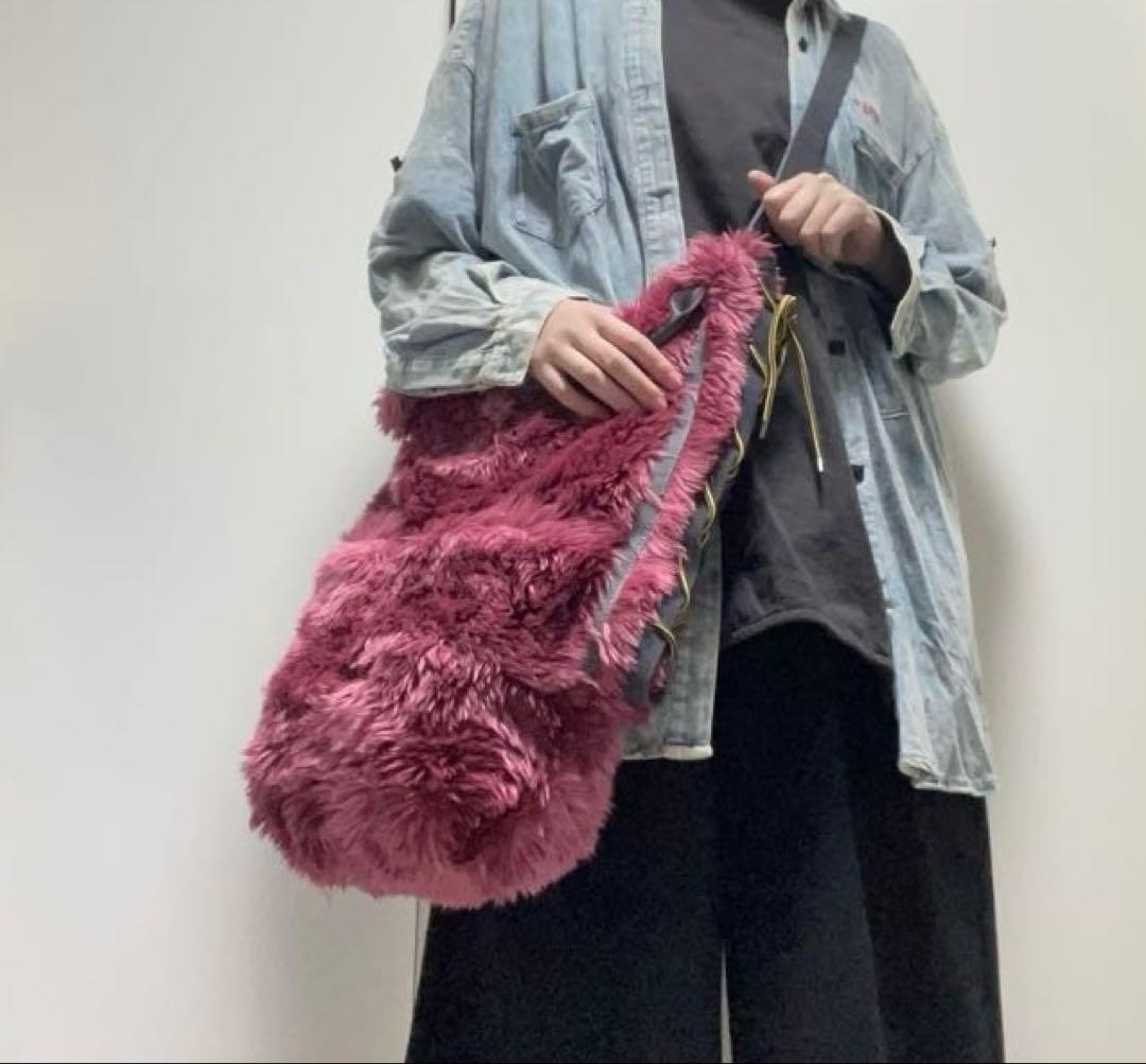 【DIESEL】新品ピンクファーバッグ【送料込み】