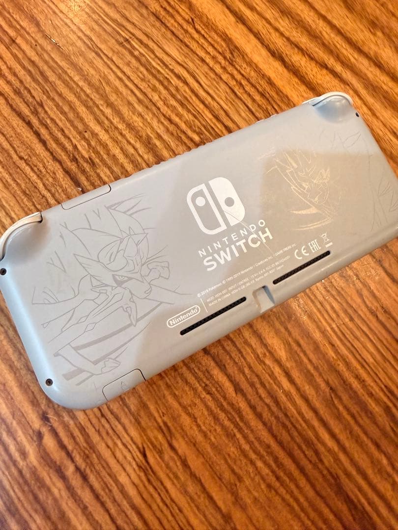 挨*x様 Switch ライト