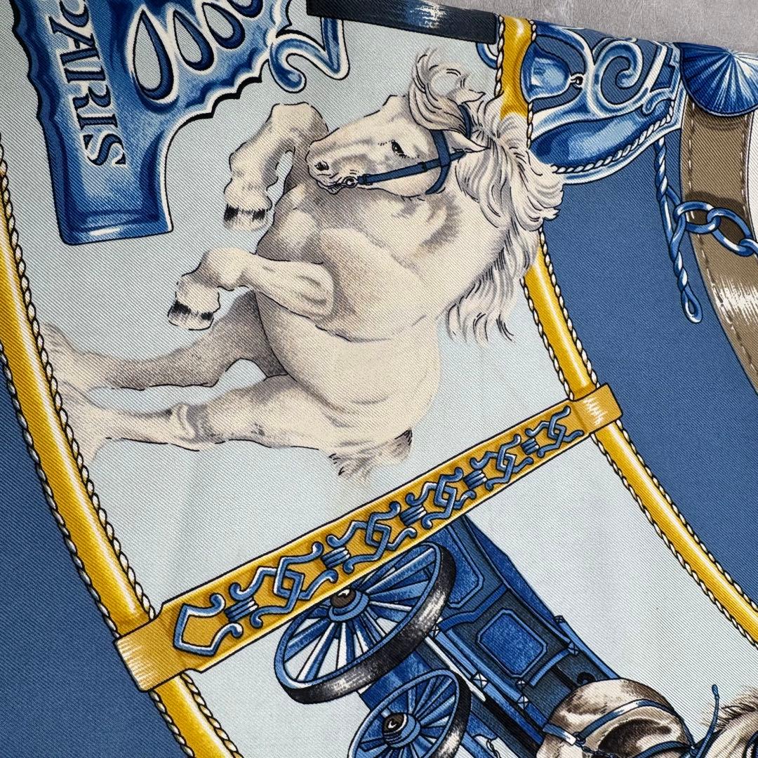 HERMES ブルー 馬モチーフ スカーフ　ブルー系　カレ90