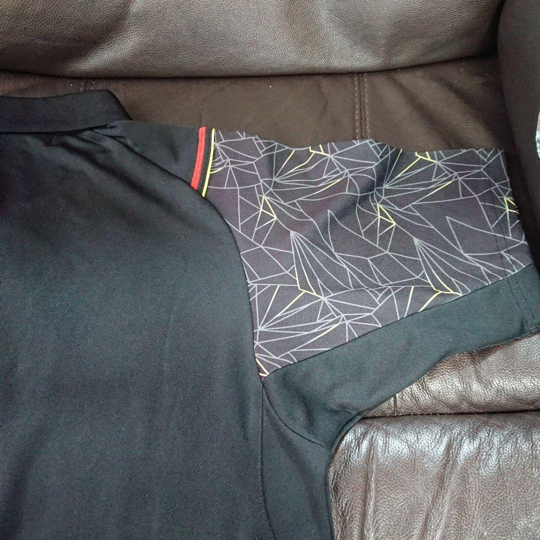 YONEX ポロシャツ Lサイズ 黒 幾何学模様