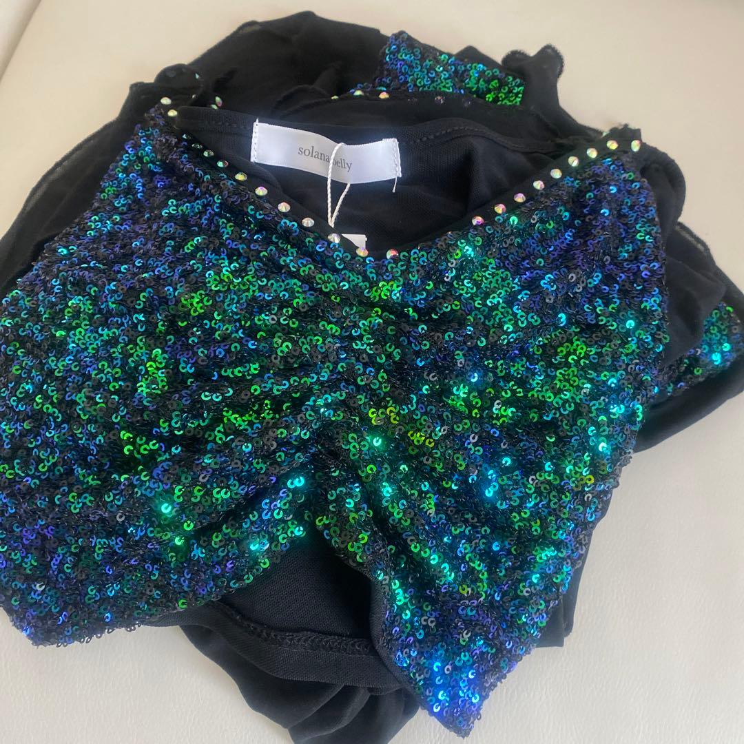 ベリーダンス セットアップ レッスン着　オフショルダー　スパンコール　黒