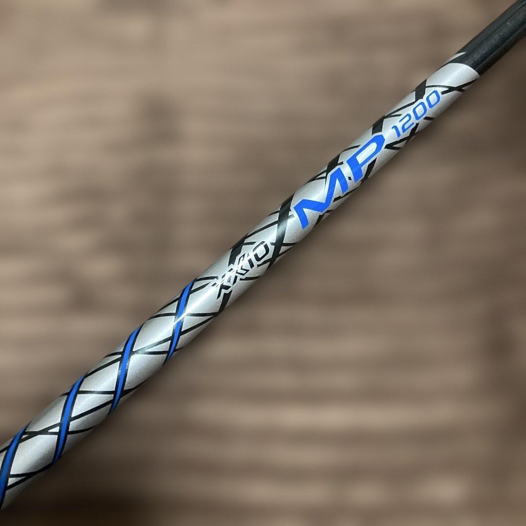 ゼクシオ12 ドライバー　10.5° SRシャフト　赤