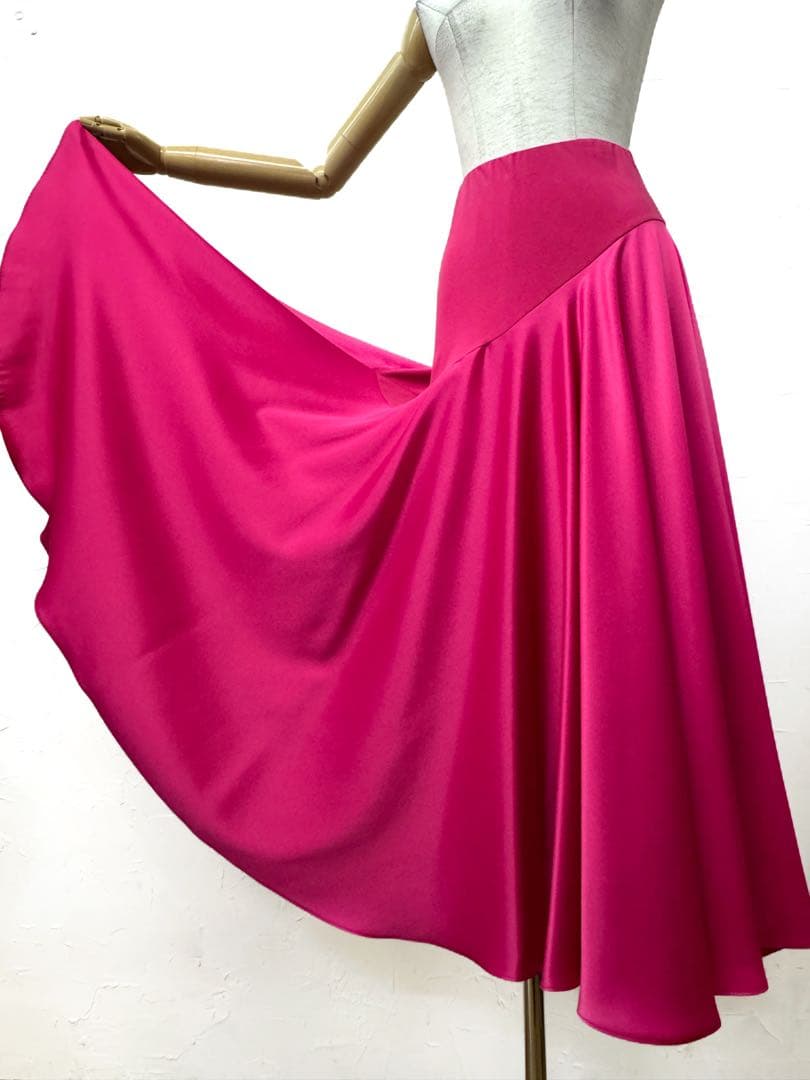 【上品ラグジュアリー】新品　フューシャピンク　社交ダンスセットアップｓ3578