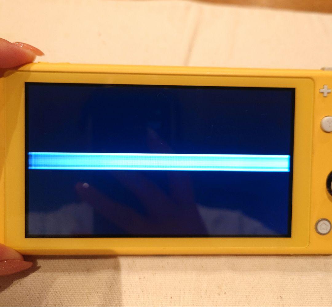 Nintendo任天堂　Switchライト　Yellow　ジャンク品