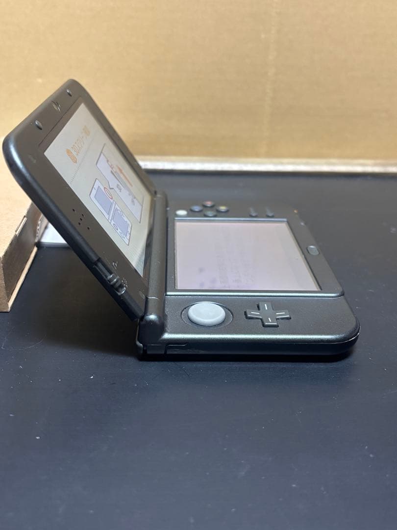 Newニンテンドー3DS LL メタリックブラック
