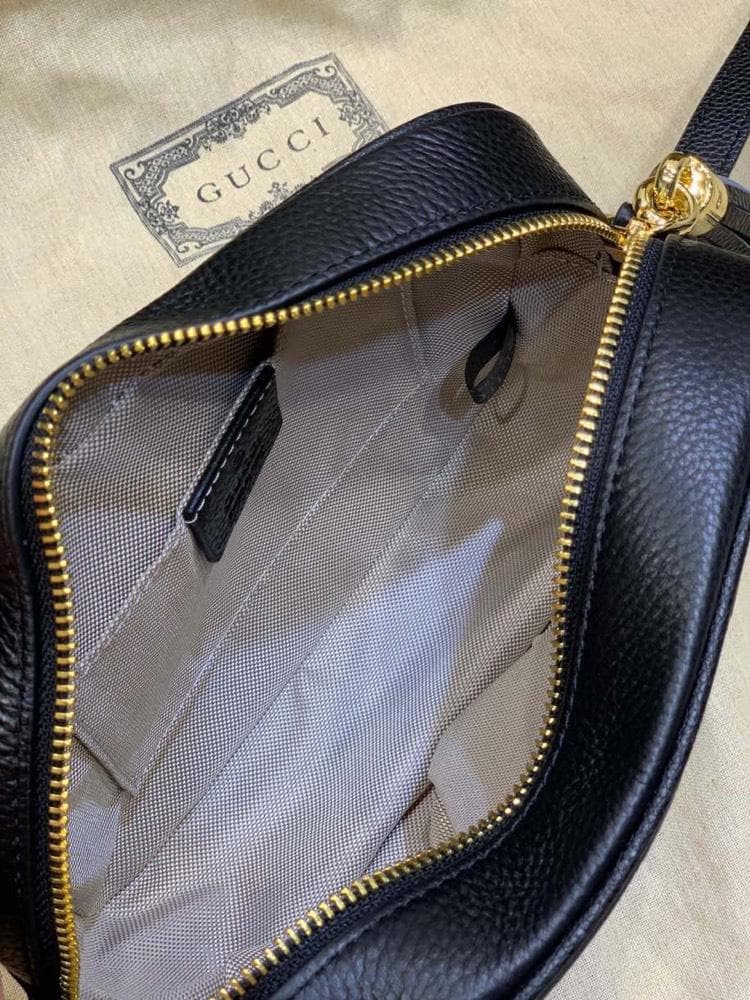 GUＣＣI ブラック レザー ショルダーバッグ