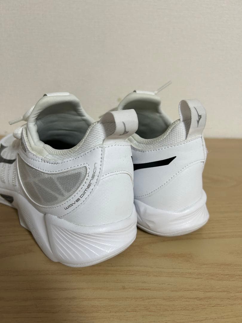 ミズノ　Mizuno バレーボール シューズ ホワイト