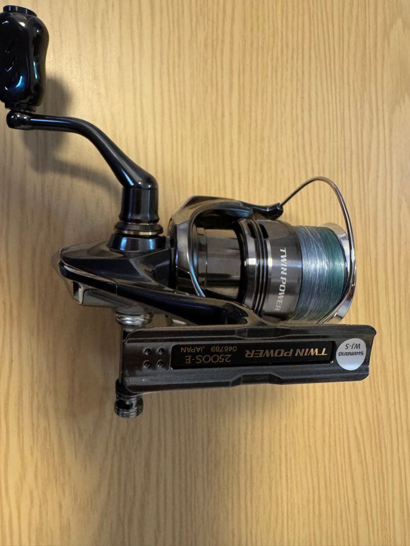 シマノ　24ツインパワー2500s