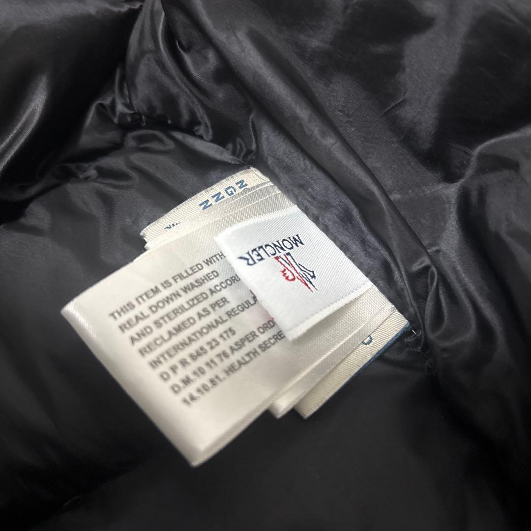 モンクレールライトダウン　ダウンベス　MONCLER ハイブリッドダウン