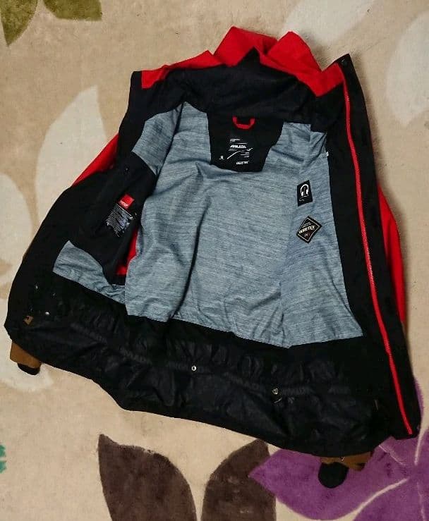 アルマダ ゴアテックス ジャケット