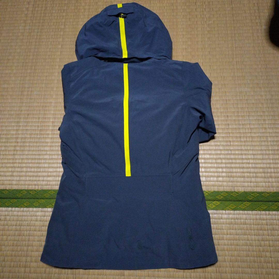 Peak Performance スノージャケット M相当サイズ