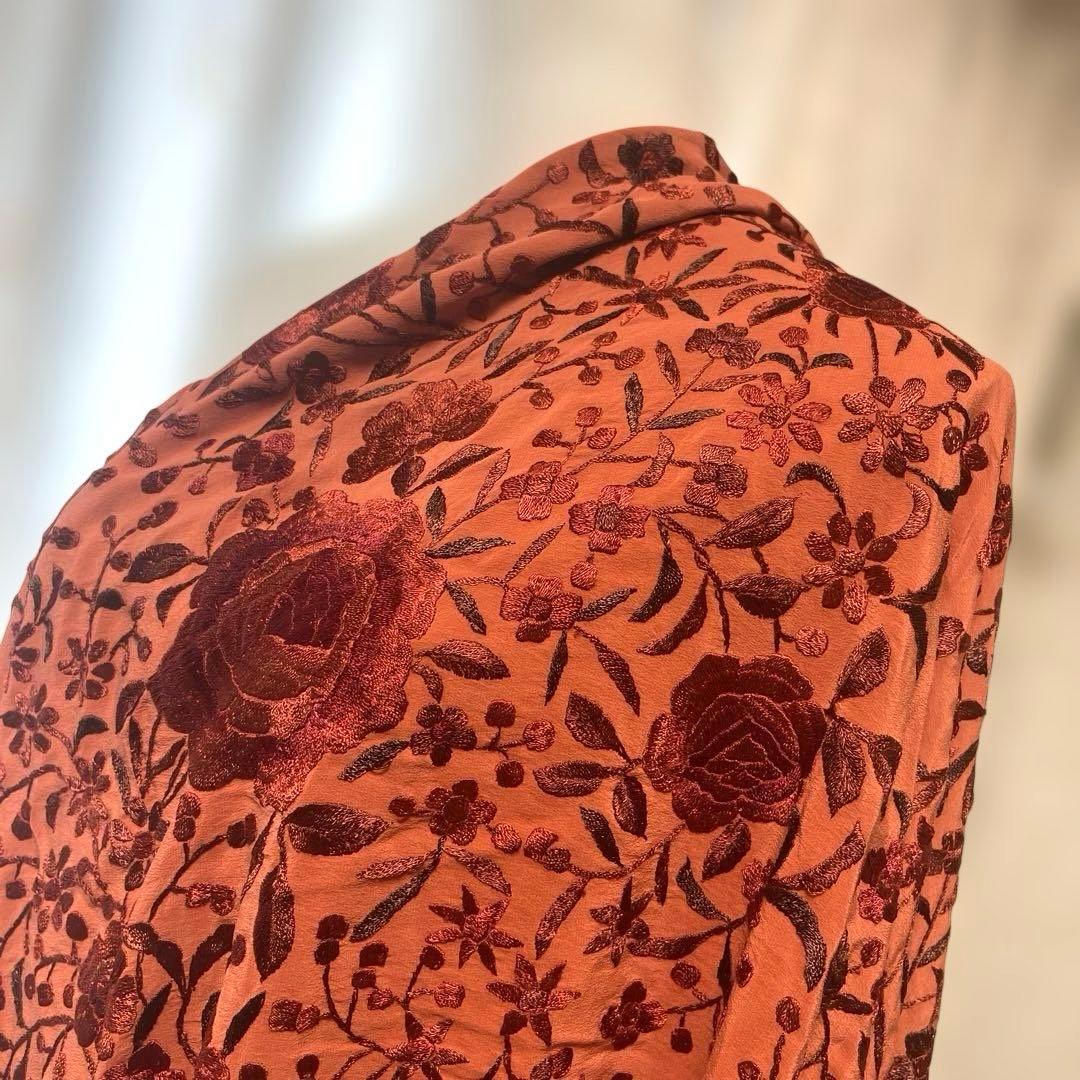 新品！シルク製高級マントン・オレンジ地赤刺繍　フラメンコ⭐︎ショール⭐︎衣装